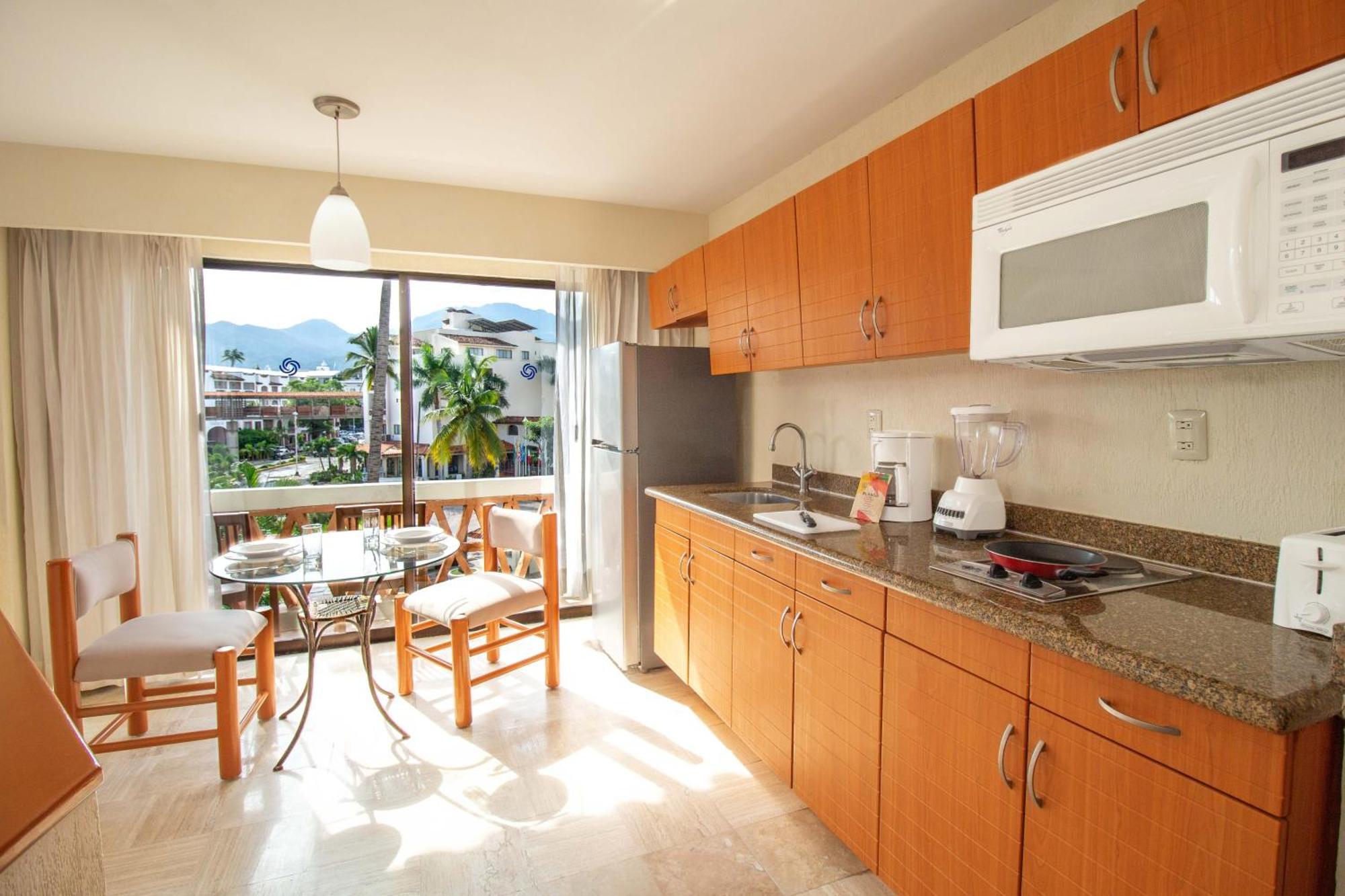 Plaza Pelicanos Grand Beach Resort All Inclusive Puerto Vallarta Eksteriør billede