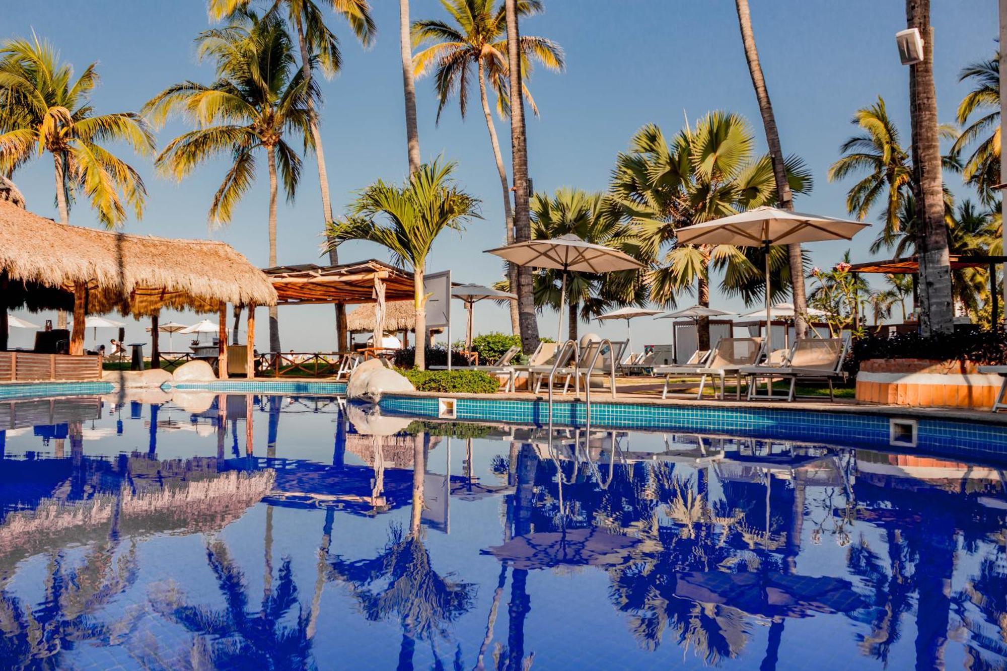 Plaza Pelicanos Grand Beach Resort All Inclusive Puerto Vallarta Eksteriør billede